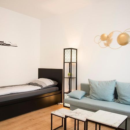 Schoene Ferienwohnung 78M2, 3 Schlafzimmer, 2 Baeder, Zentrumnah, 1Og Erfurt Exterior foto