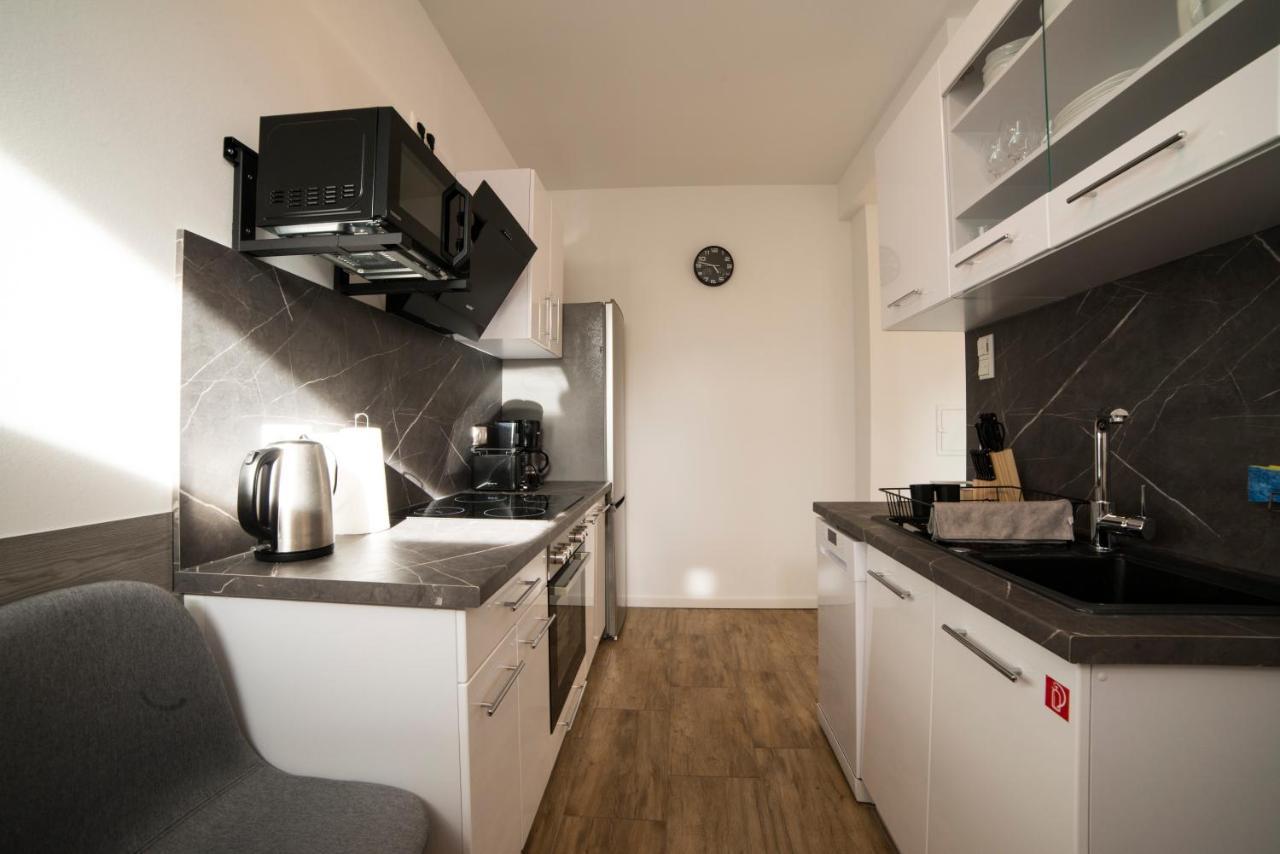 Schoene Ferienwohnung 78M2, 3 Schlafzimmer, 2 Baeder, Zentrumnah, 1Og Erfurt Exterior foto